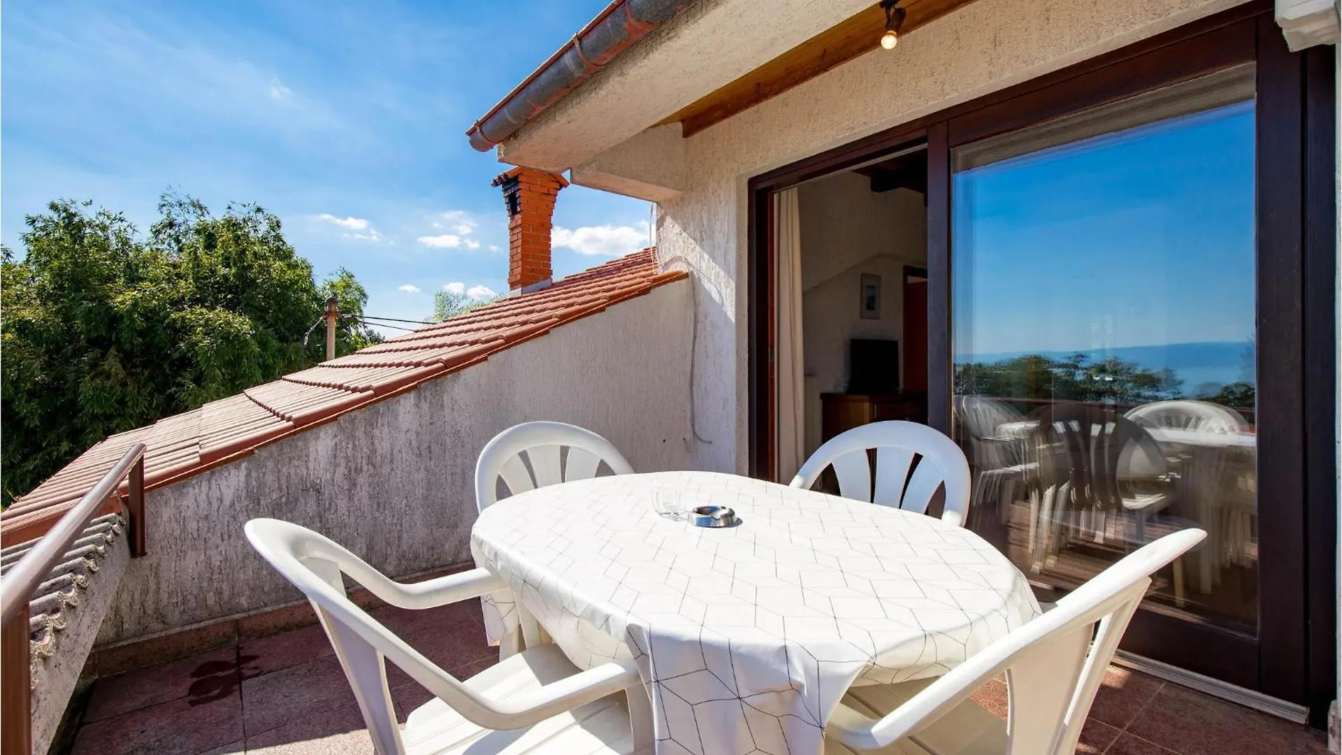 Nice Apartment In Lovran With Kitchen 0*,